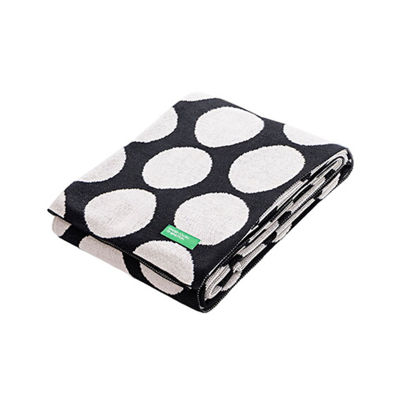 Manta Benetton Negro Topos 140 x 190 cm Manta Benetton Negro Topos 140 x 190 cm