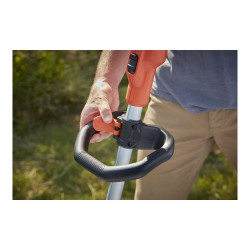 Recortadora Eléctrica Black & Decker PowerCommand Pivotant BCSTE636L1